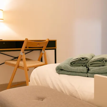 The Cozy Cove- Sea Steps Away Apartment Gzira